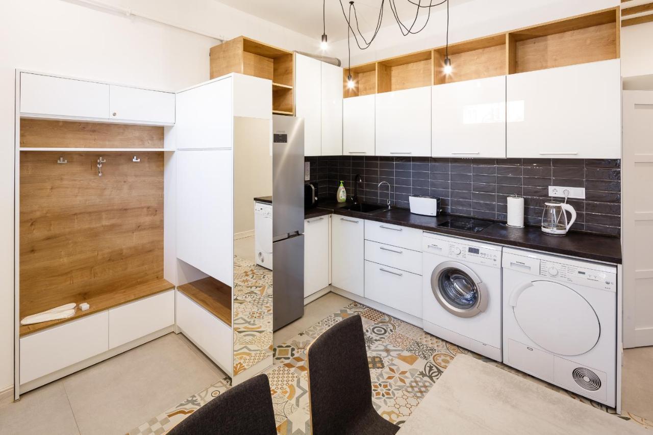 Palace View Apartments - 24 Kopernyka Str. Leopoli Esterno foto